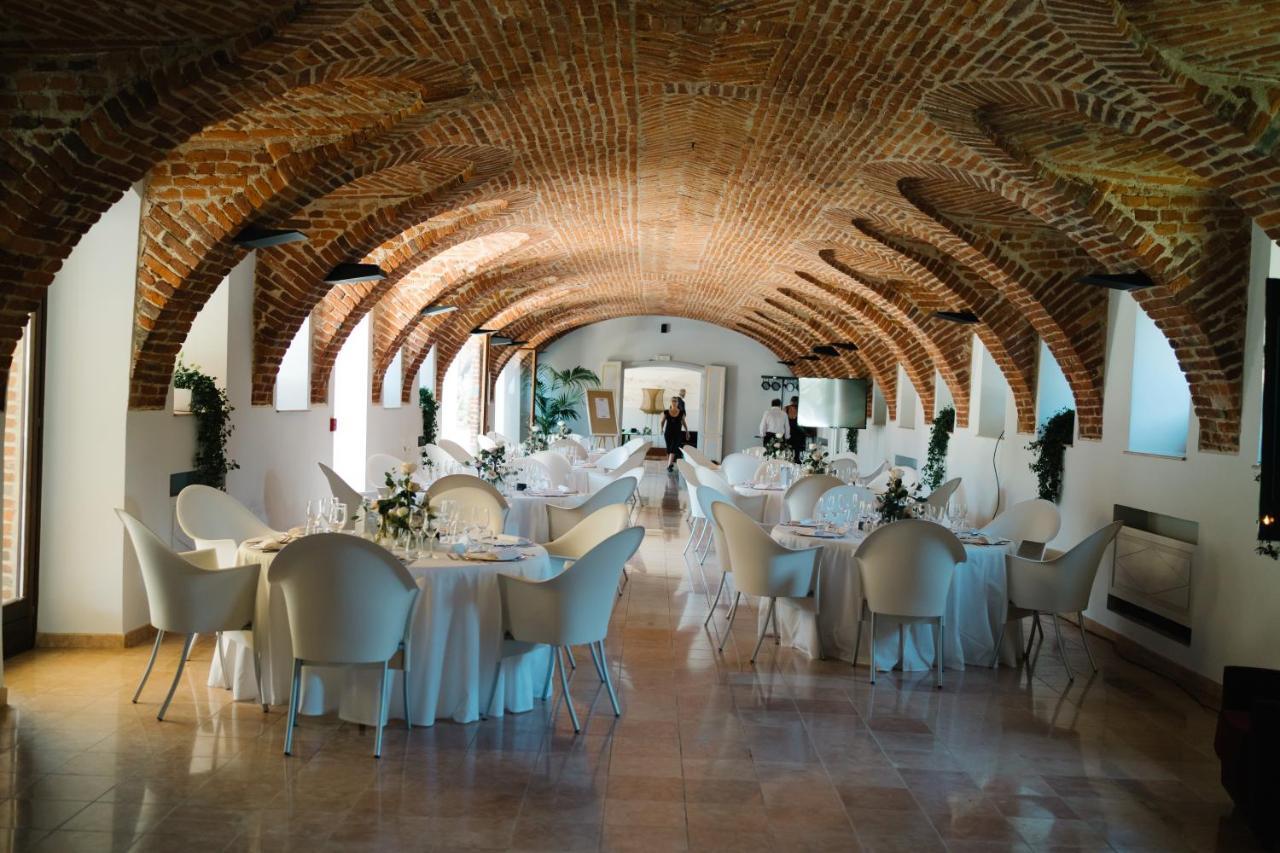 Отель Relais Cascina Era Сандильяно Экстерьер фото
