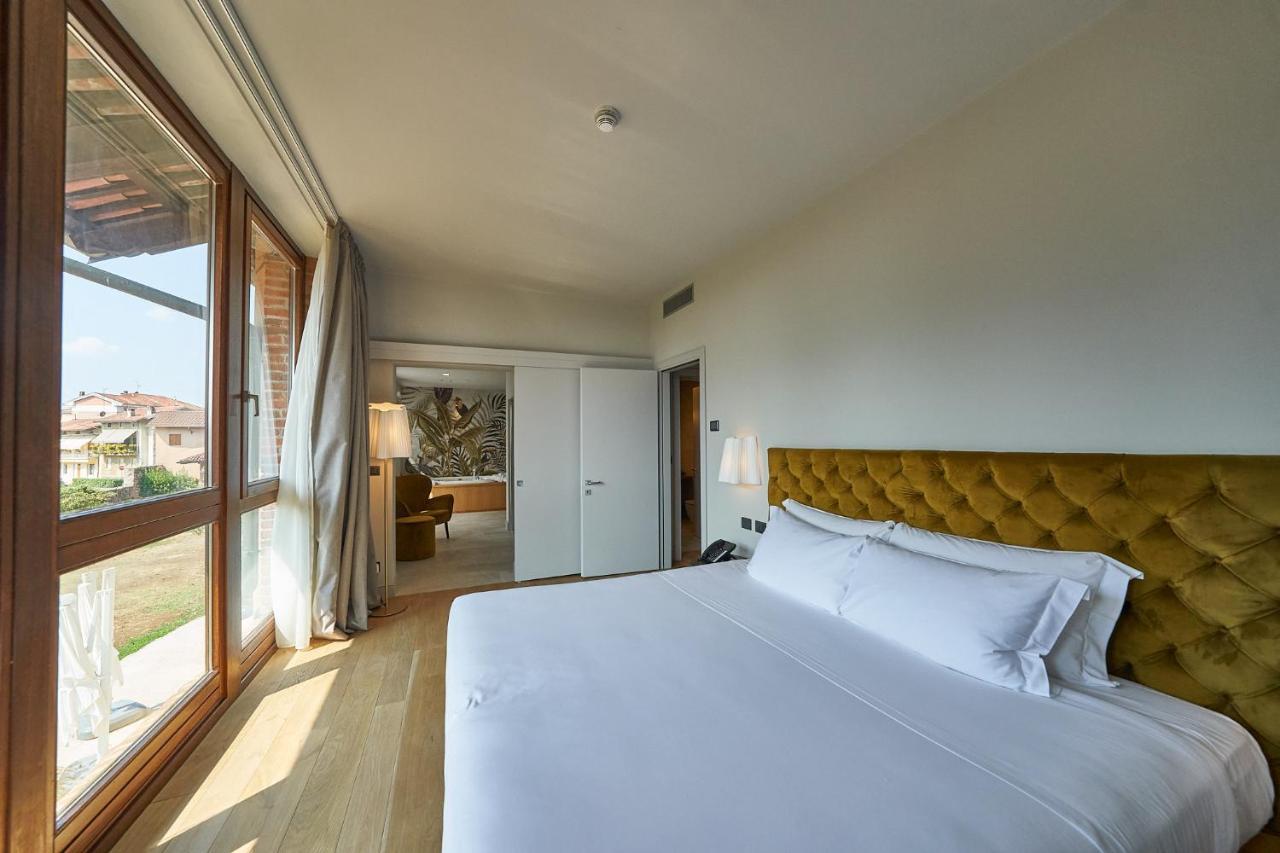 Отель Relais Cascina Era Сандильяно Экстерьер фото
